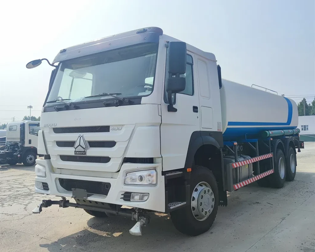 Sinotruk HOWO 20ton Sprinkler Water Spraying Truck 371HP Water Tank Truck for sale 