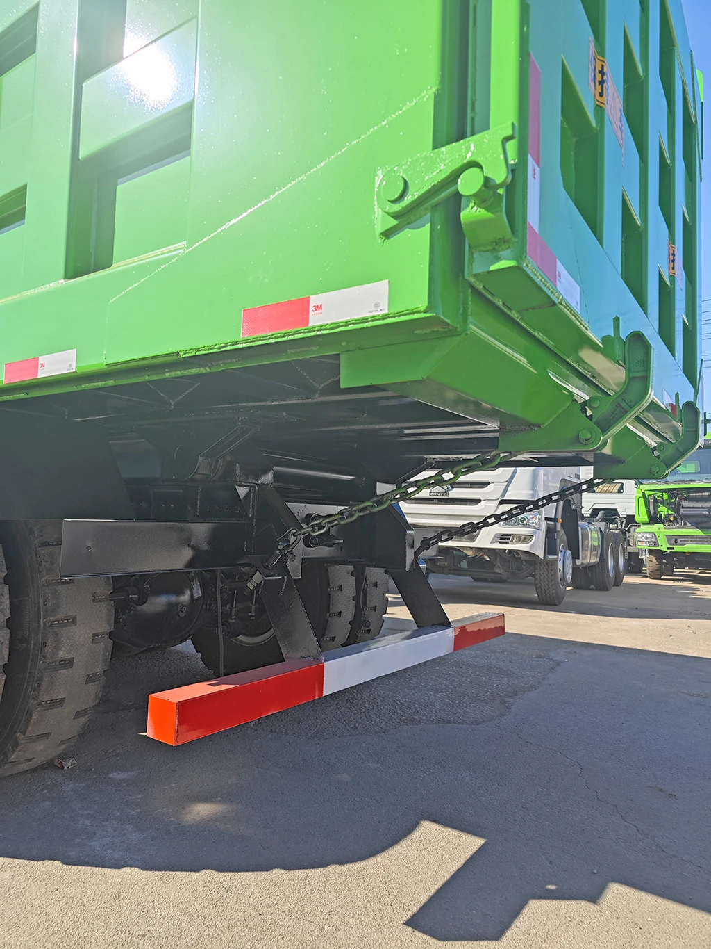 Used Shacman Delong F3000 8x4 Dump Truck, 375HP for sale