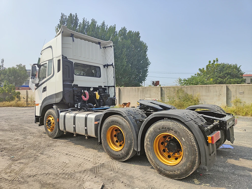 Used Tractor Truck 450HP 2022 Tianlong KL sell at a low price